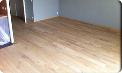 pose de parquet flottant et collé